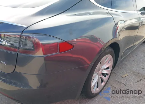 2017 Tesla Model S 60/75 from USA, damaged, VIN 5YJSA1E17HF202747